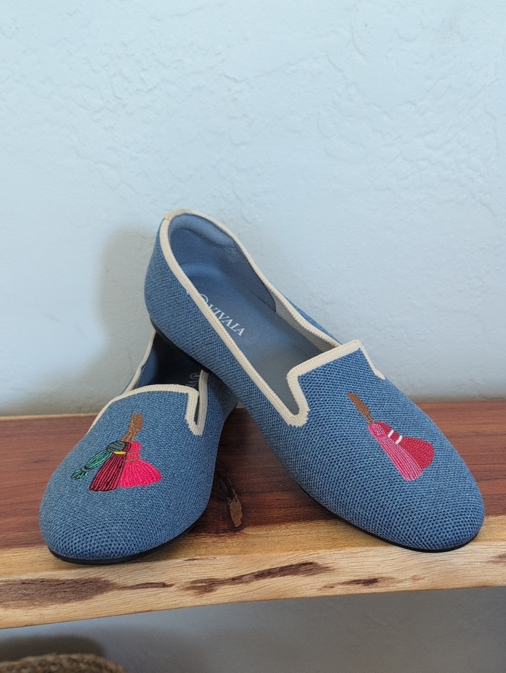 Vivaia Blue Embroidered Knit Loafers with Cream Trim Size 39